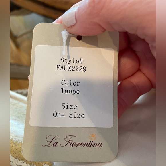 La Fiorentina Faux Fur with side zipper in taupe - Picture 7 of 7